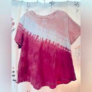 Old Navy T-shirt - Peach and Faded Red Tie-Dye